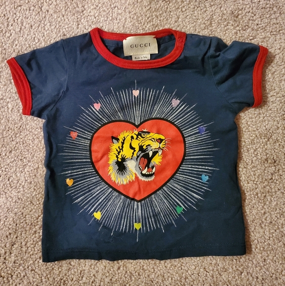 Authentic Baby Gucci blind for love shirt - Picture 2 of 5